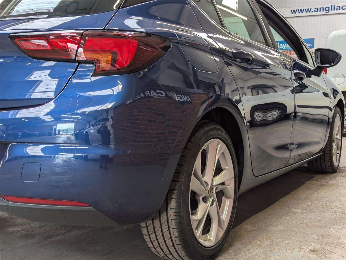 <p>2020 VAUXHALL ASTRA SRI TURBO</p>