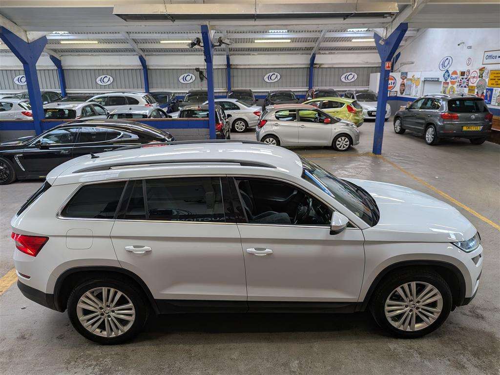 <p>2017 SKODA KODIAQ SE L TDI SCR 4X4 S</p>