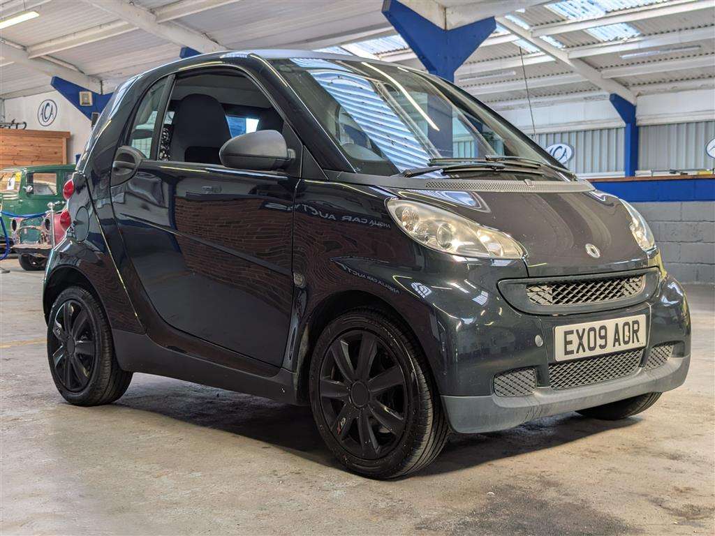 <p>2009 SMART FORTWO PURE CDI AUTO</p>