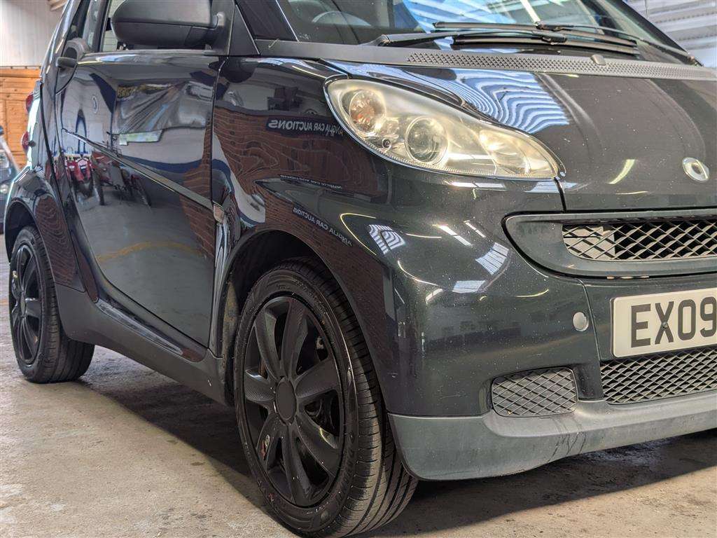 <p>2009 SMART FORTWO PURE CDI AUTO</p>