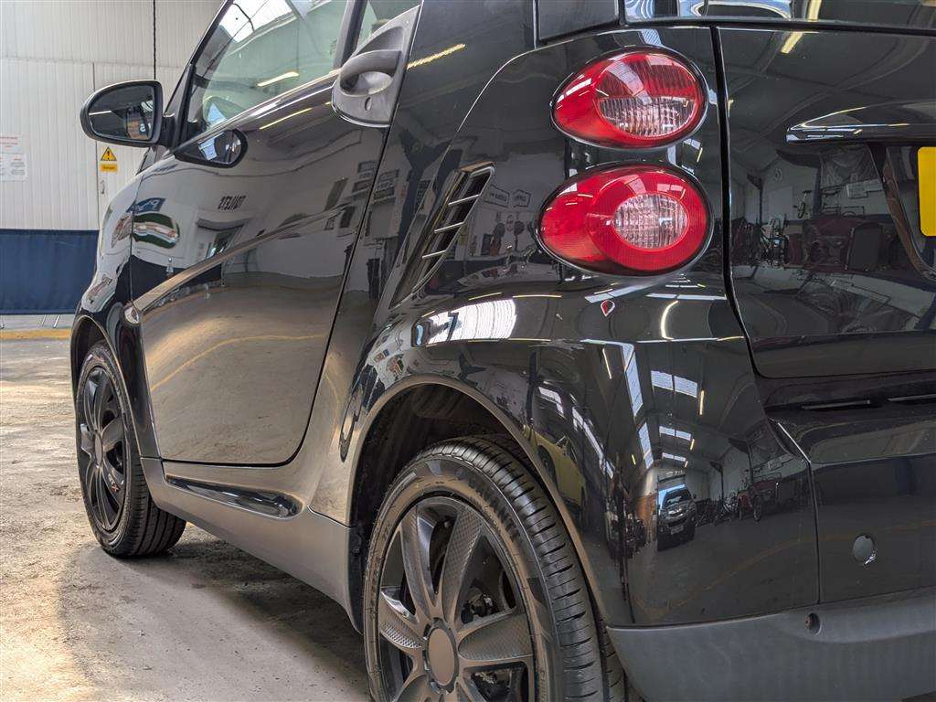 <p>2009 SMART FORTWO PURE CDI AUTO</p>
