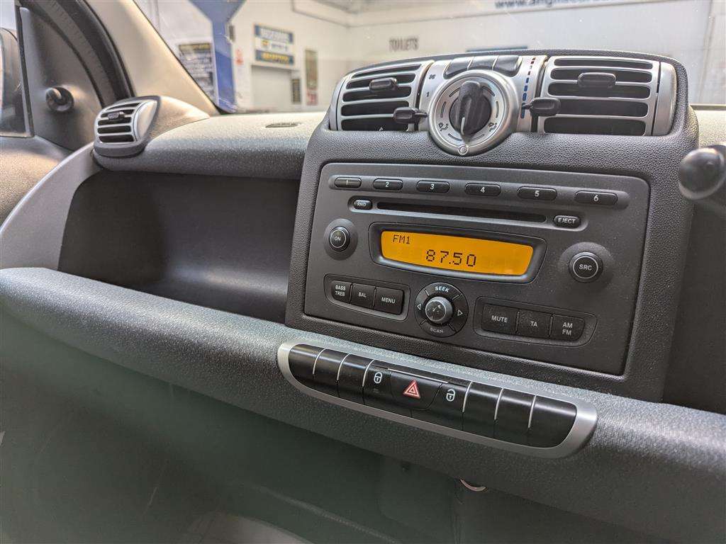 <p>2009 SMART FORTWO PURE CDI AUTO</p>