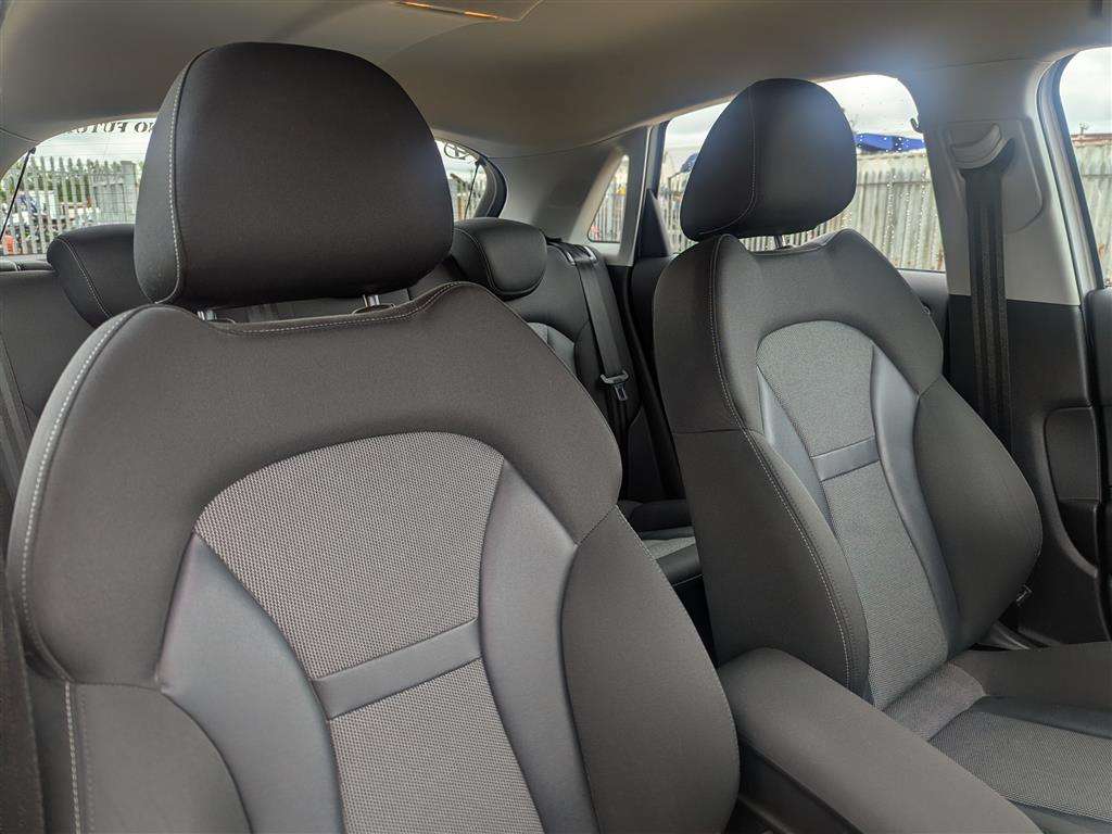 <p>2012 AUDI A1 SPORT TFSI S-A</p>
