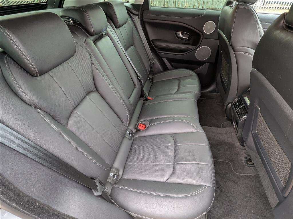 <p>2018 LAND ROVER R ROVER EVOQUE SE TECH TD</p>