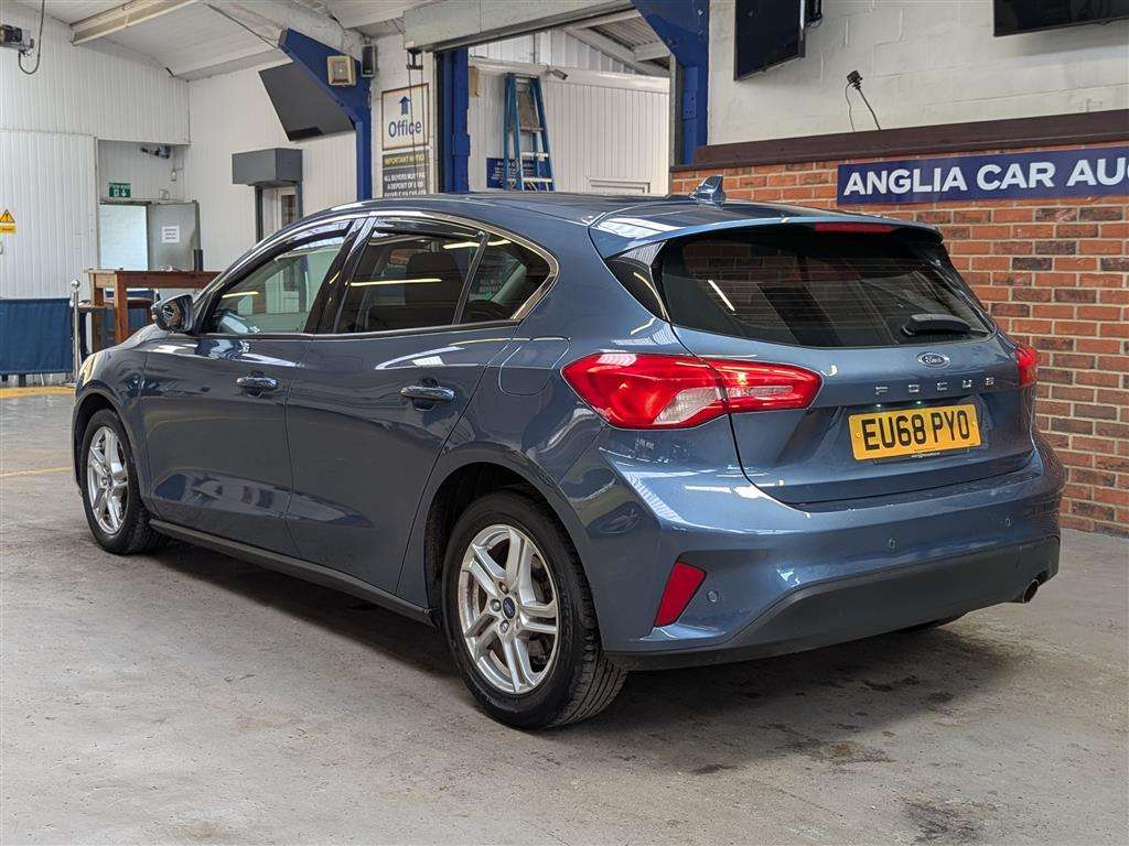 <p>2019 FORD FOCUS ZETEC</p>