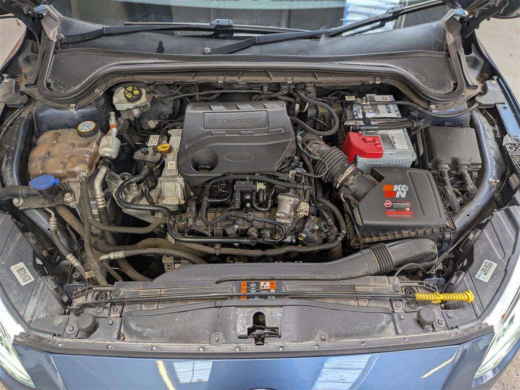 <p>2019 FORD FOCUS ZETEC</p>