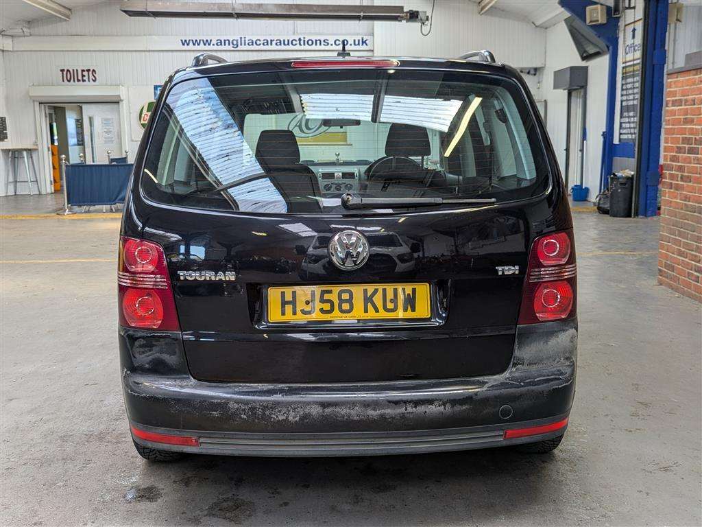 <p>2008 VOLKSWAGEN TOURAN S TDI 90</p>