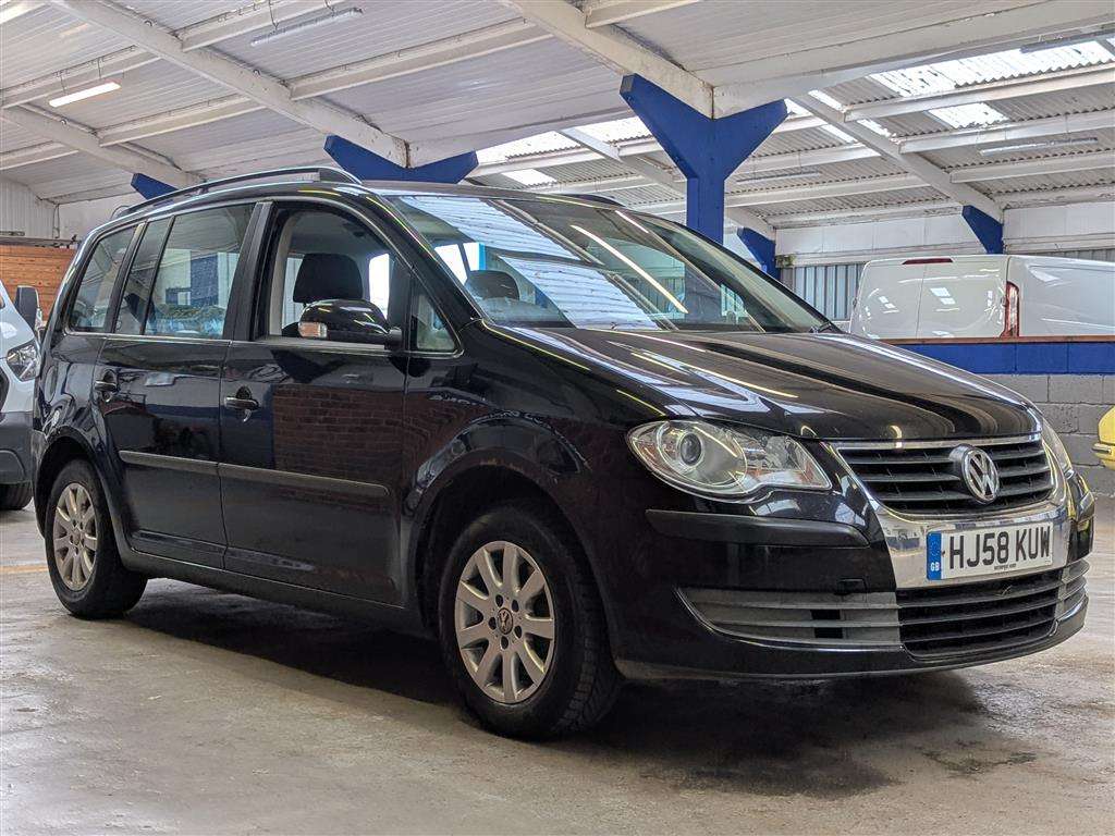 <p>2008 VOLKSWAGEN TOURAN S TDI 90</p>