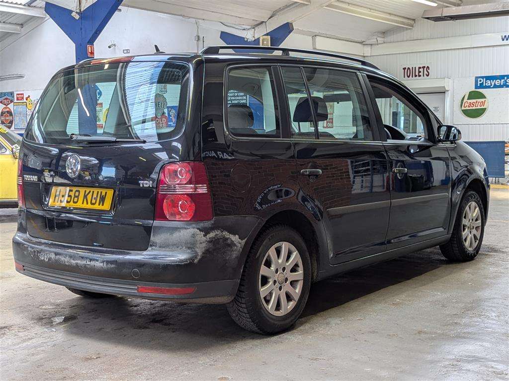 <p>2008 VOLKSWAGEN TOURAN S TDI 90</p>
