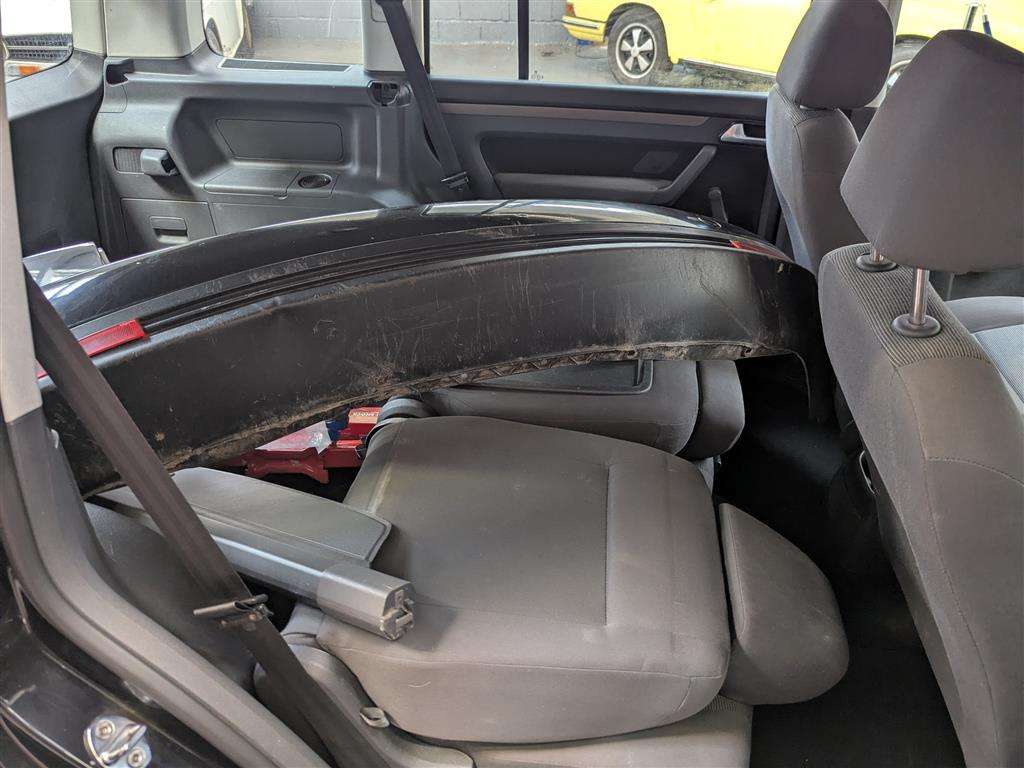 <p>2008 VOLKSWAGEN TOURAN S TDI 90</p>
