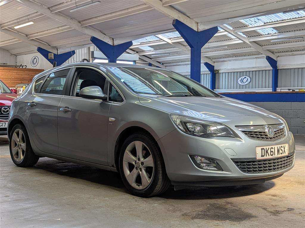 <p>2011 VAUXHALL ASTRA SRI</p>