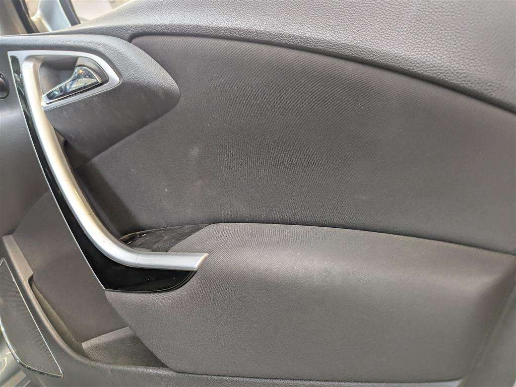 <p>2011 VAUXHALL ASTRA SRI</p>