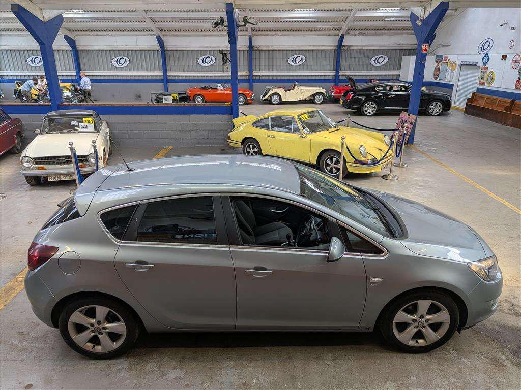 <p>2011 VAUXHALL ASTRA SRI</p>