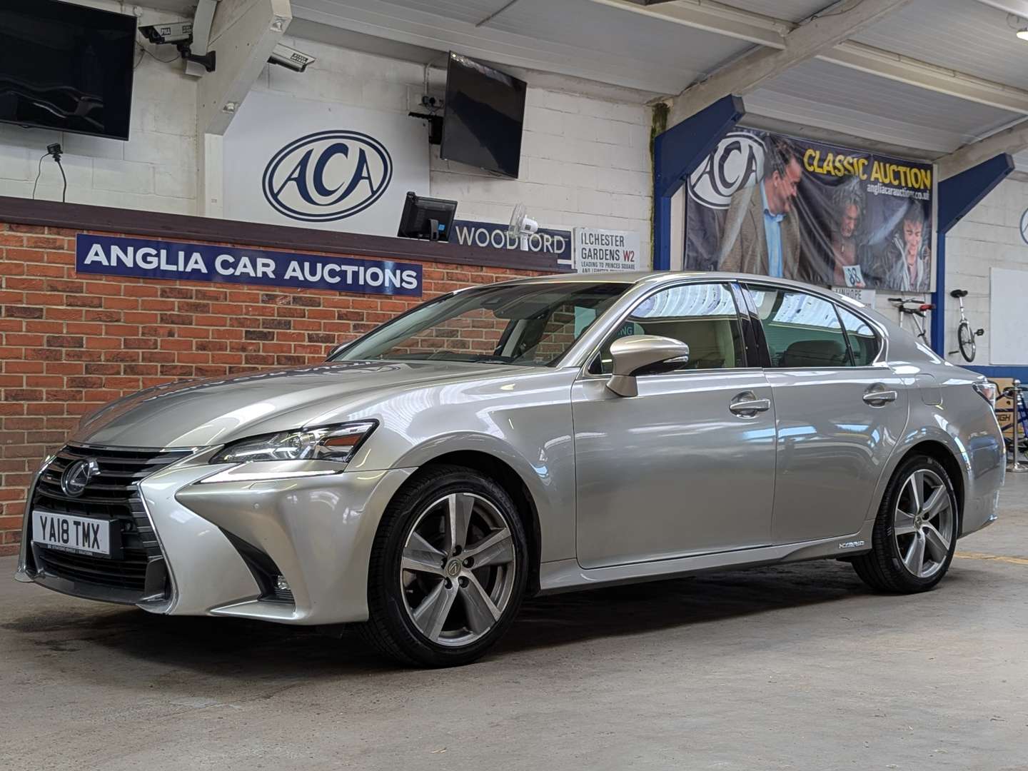 <p>2018 LEXUS GS 300H LUXURY CVT</p>