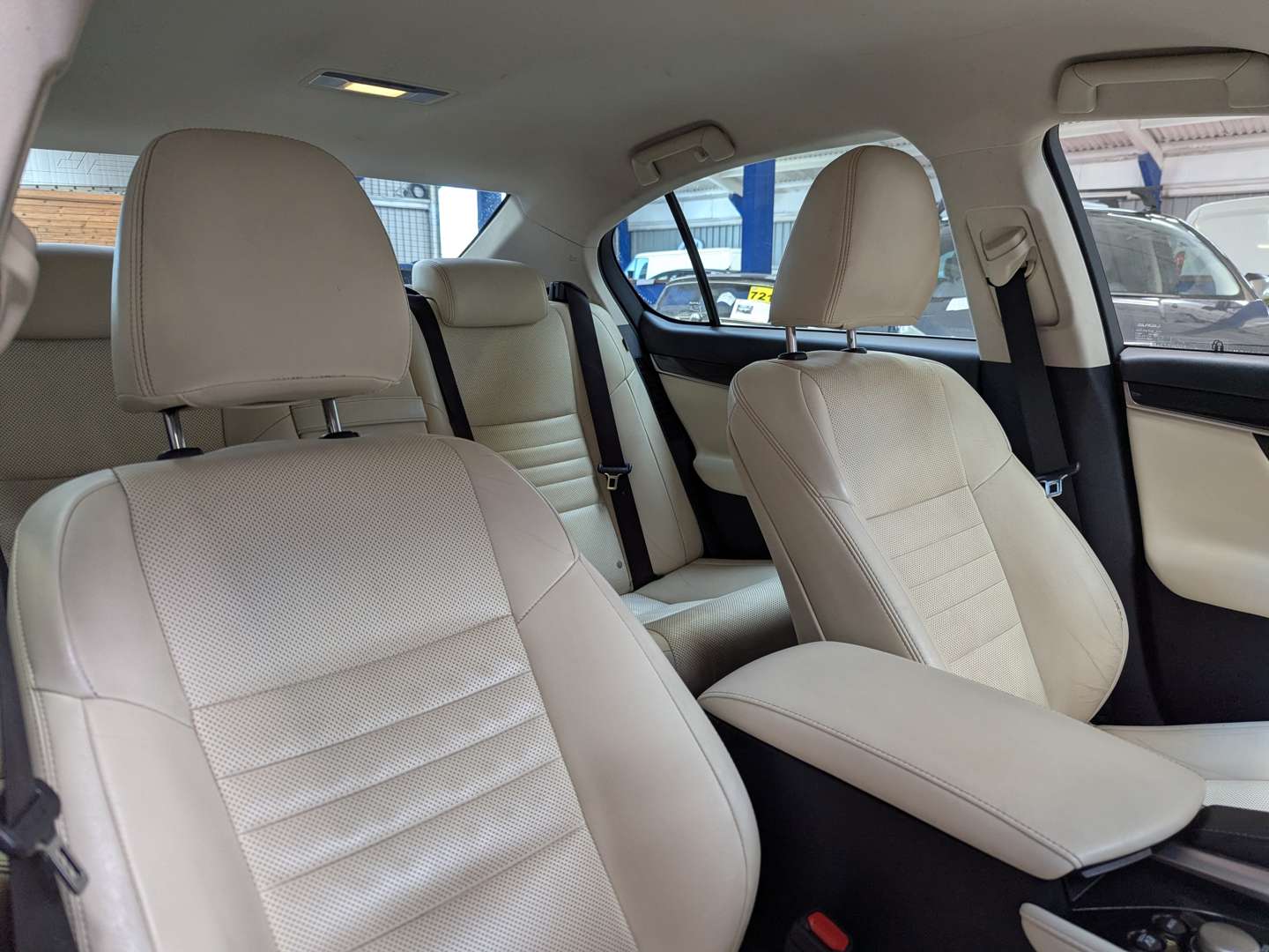 <p>2018 LEXUS GS 300H LUXURY CVT</p>