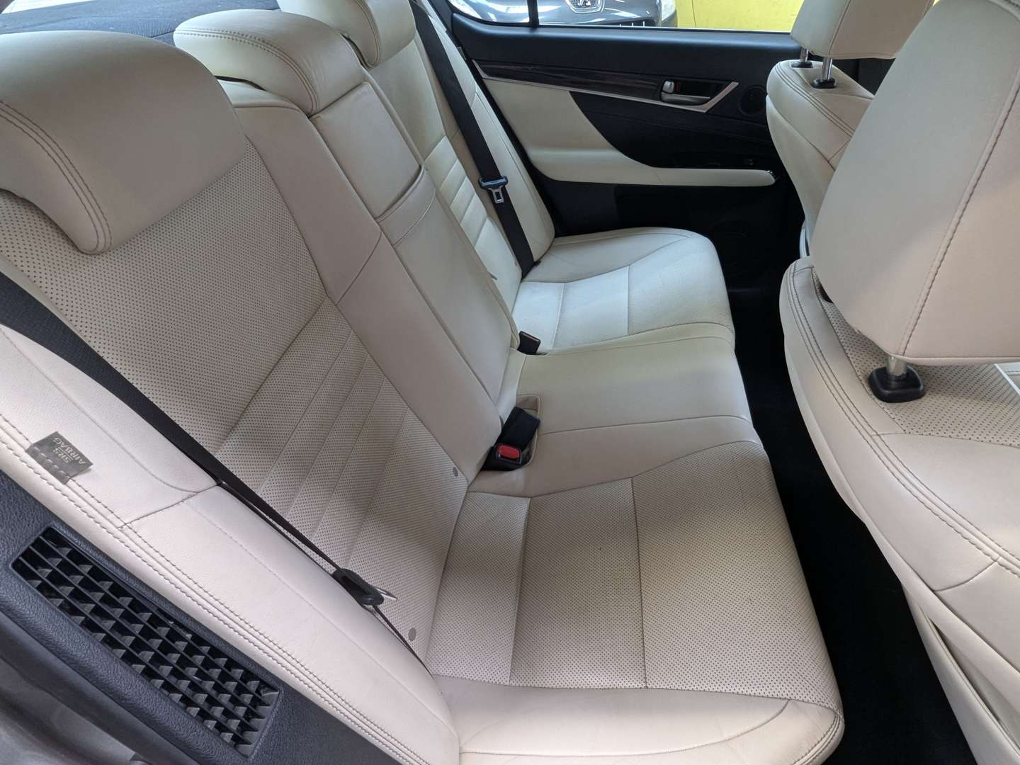 <p>2018 LEXUS GS 300H LUXURY CVT</p>