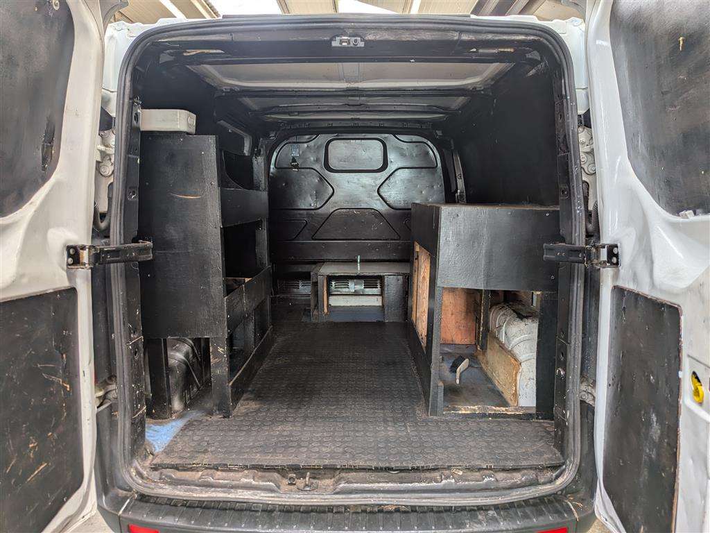 <p>2015 FORD TRANSIT CUSTOM 290 ECO-TE</p>