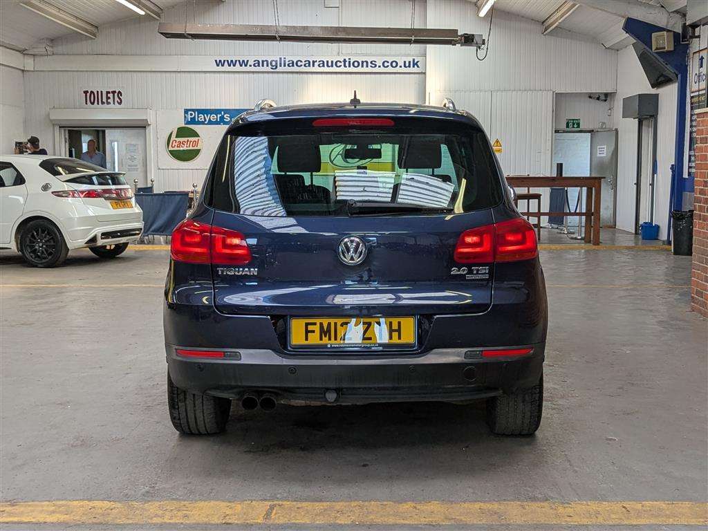 <p>2012 VOLKSWAGEN TIGUAN SE TSI 4MOTION S-A</p>