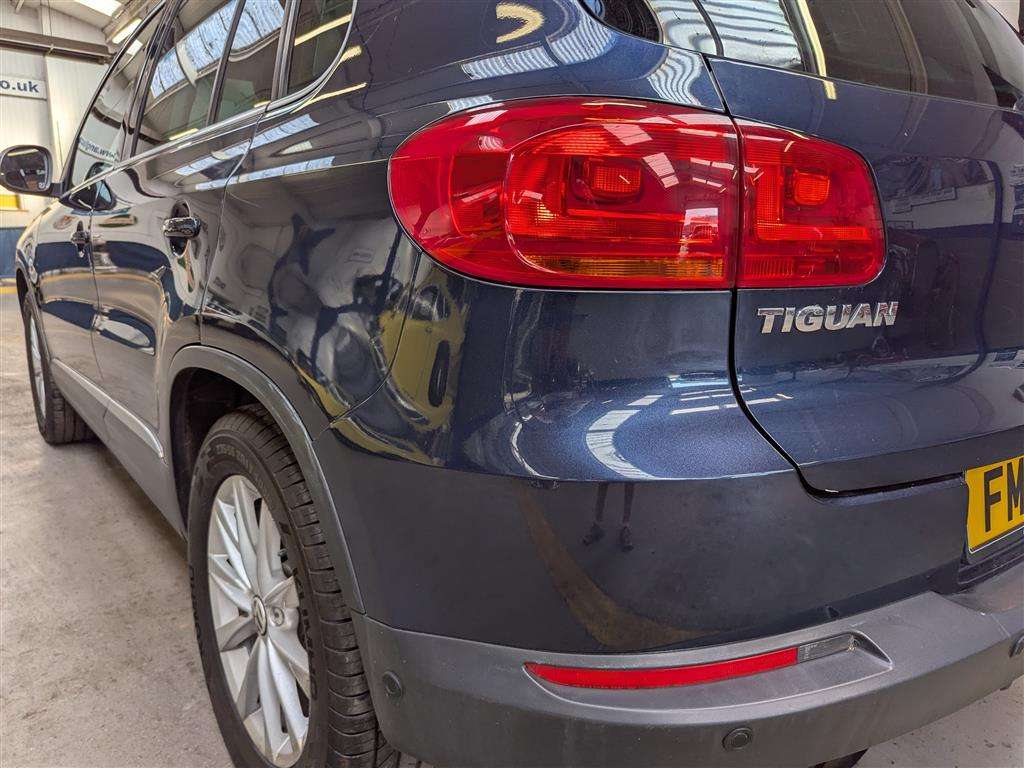 <p>2012 VOLKSWAGEN TIGUAN SE TSI 4MOTION S-A</p>