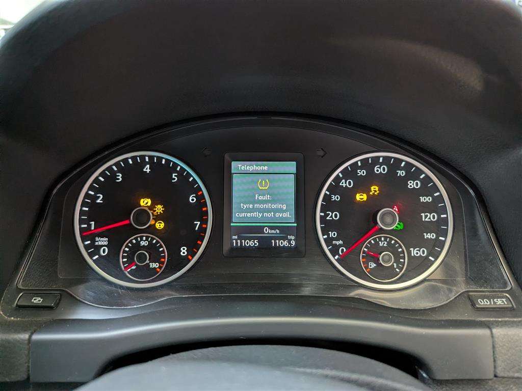 <p>2012 VOLKSWAGEN TIGUAN SE TSI 4MOTION S-A</p>