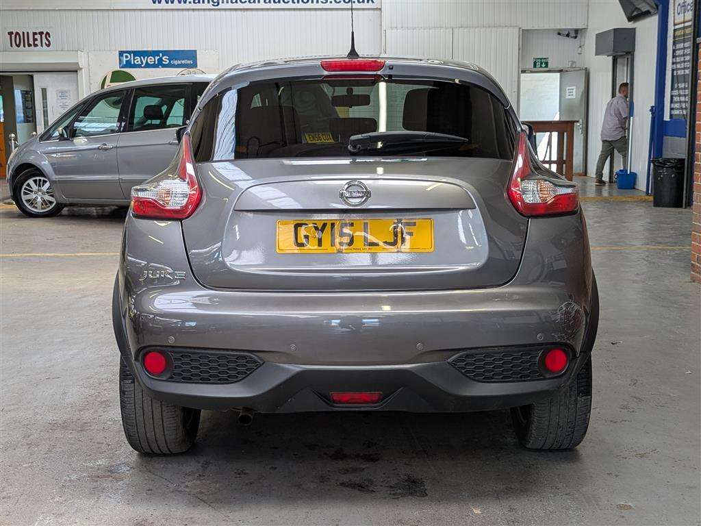<p>2015 NISSAN JUKE ACENTA PREMIUM CVT</p>