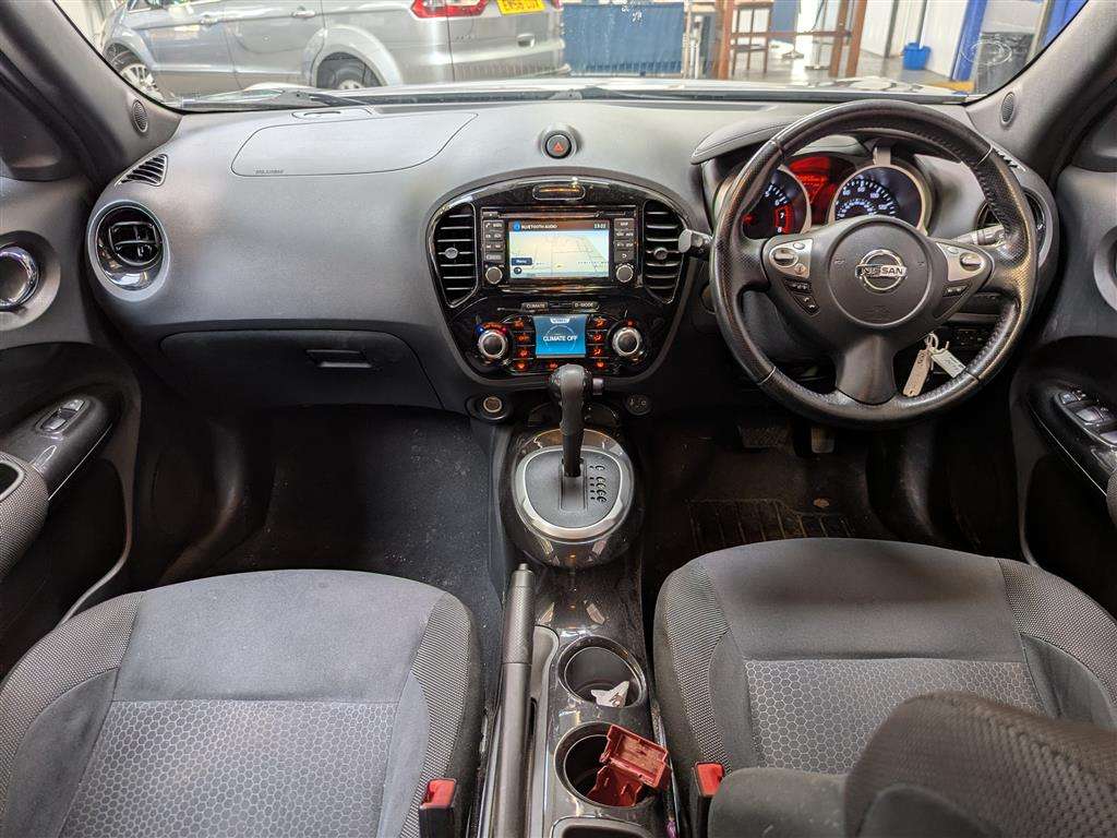 <p>2015 NISSAN JUKE ACENTA PREMIUM CVT</p>