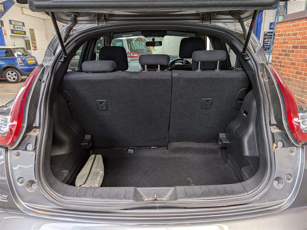 <p>2015 NISSAN JUKE ACENTA PREMIUM CVT</p>