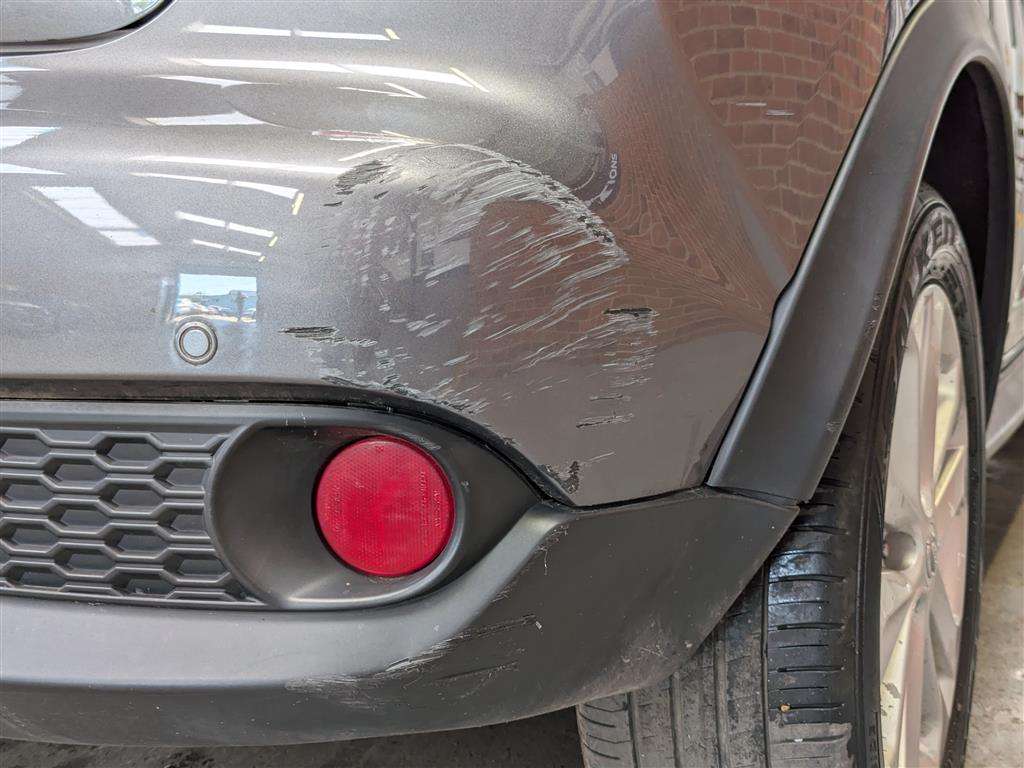<p>2015 NISSAN JUKE ACENTA PREMIUM CVT</p>