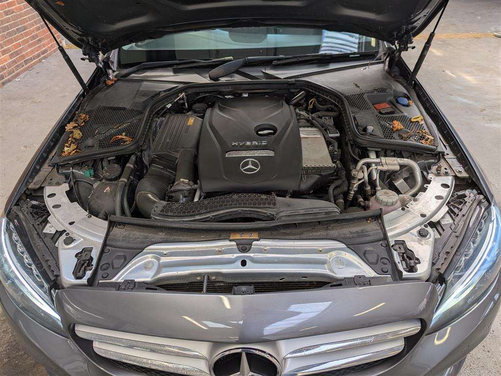 <p>2018 MERCEDES-BENZ C350 SPORT E AUTO</p>