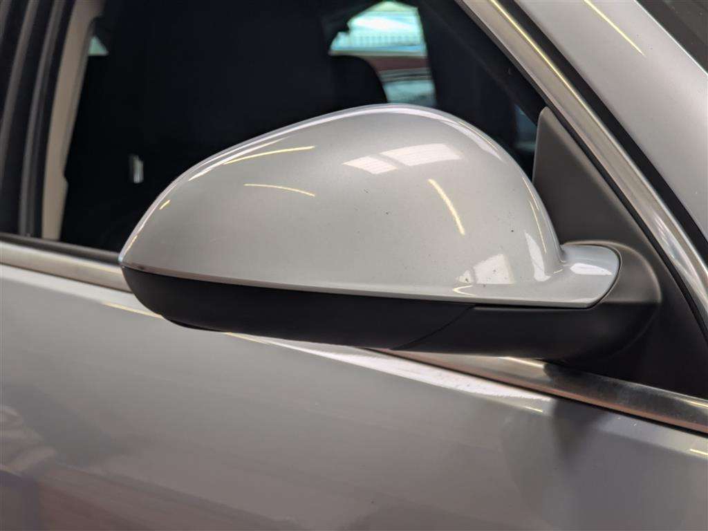 <p>2014 VAUXHALL INSIGNIA C-TRYTOUR NAV4X4</p>