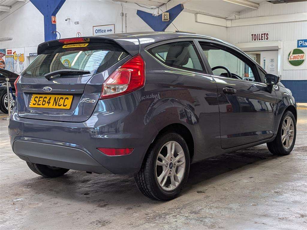 <p>2015 FORD FIESTA ZETEC</p>