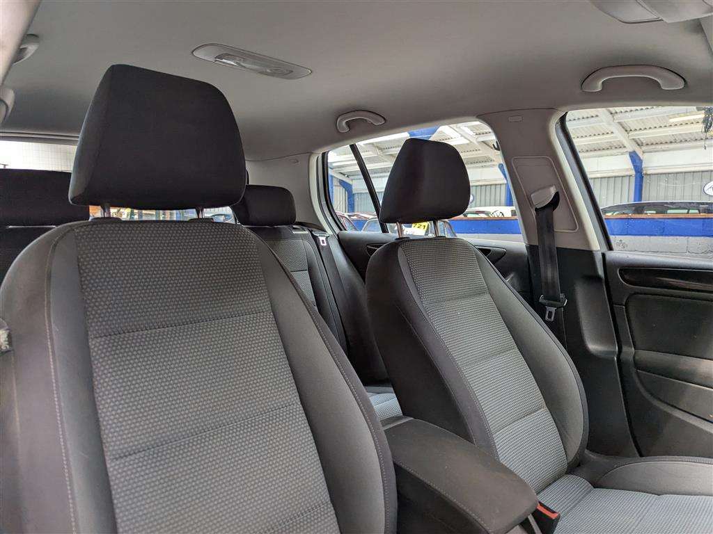 <p>2012 VOLKSWAGEN GOLF MATCH TDI</p>