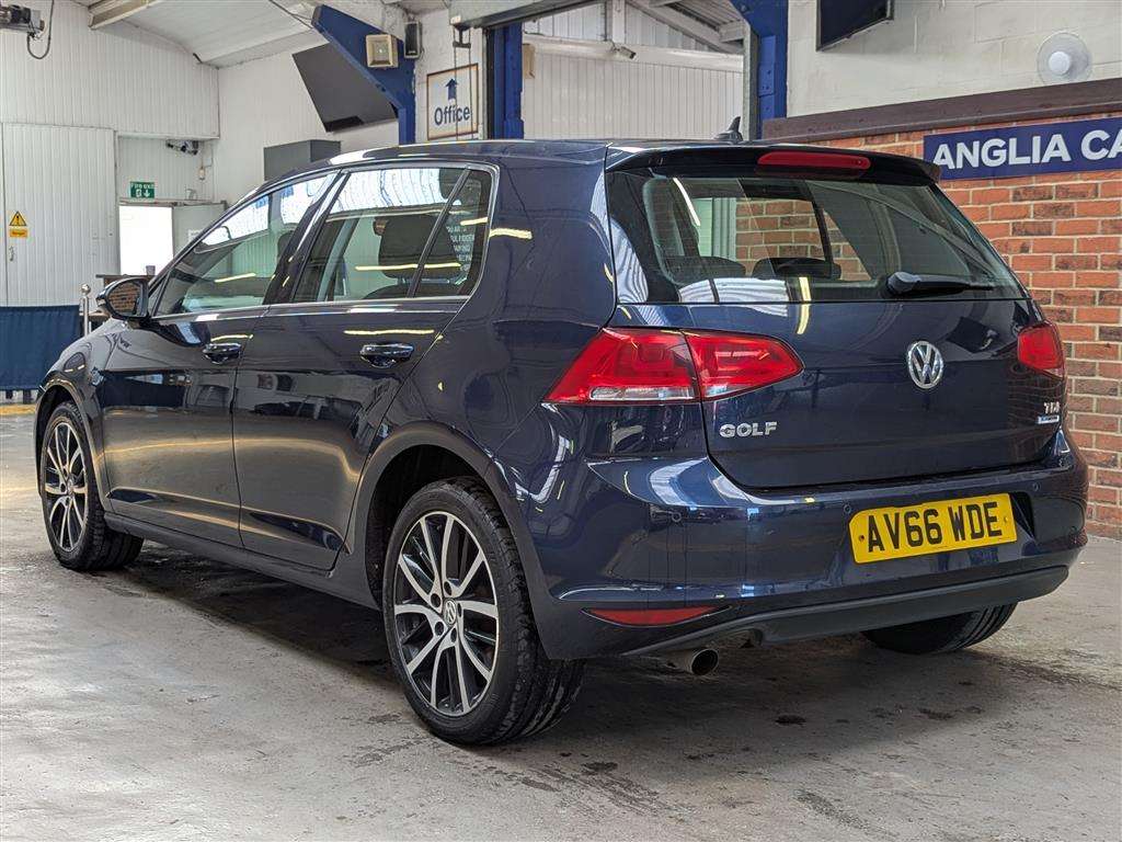 <p>2016 VOLKSWAGEN GOLF MATCH EDITION TDI BM</p>