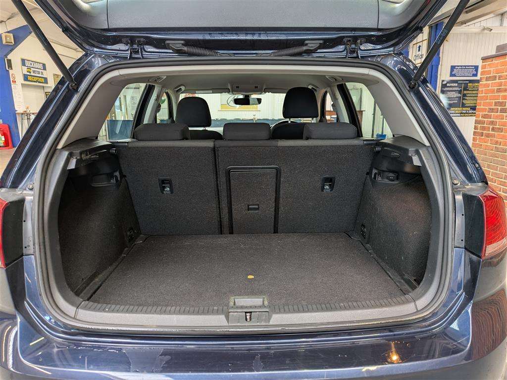 <p>2016 VOLKSWAGEN GOLF MATCH EDITION TDI BM</p>