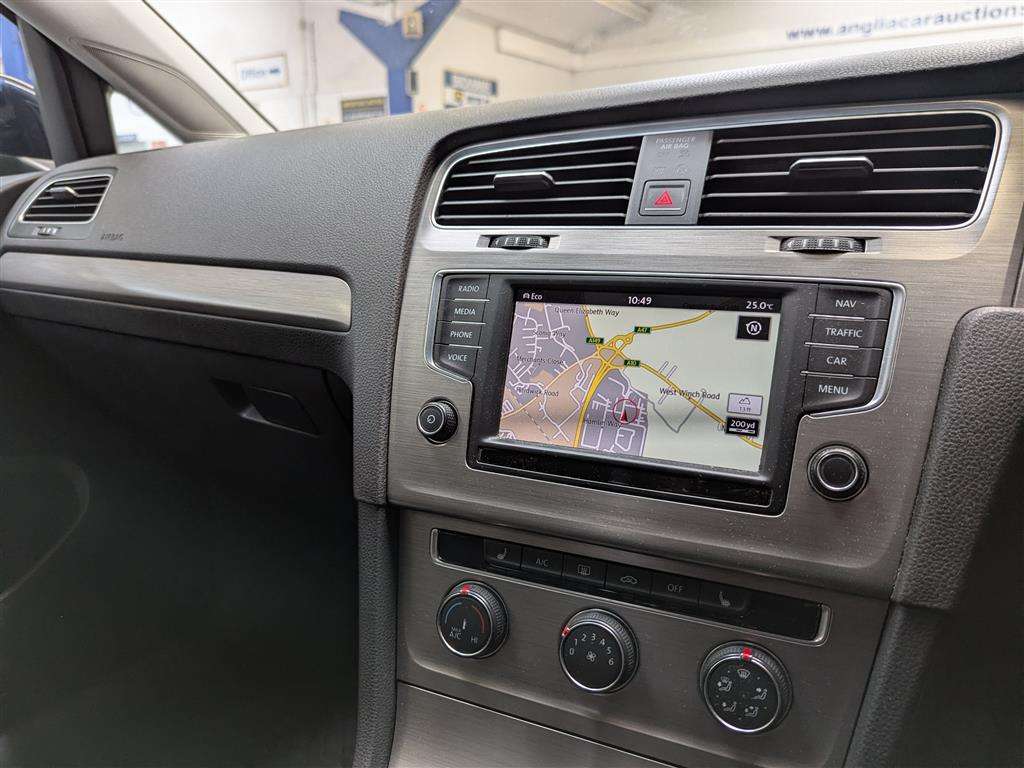<p>2016 VOLKSWAGEN GOLF MATCH EDITION TDI BM</p>