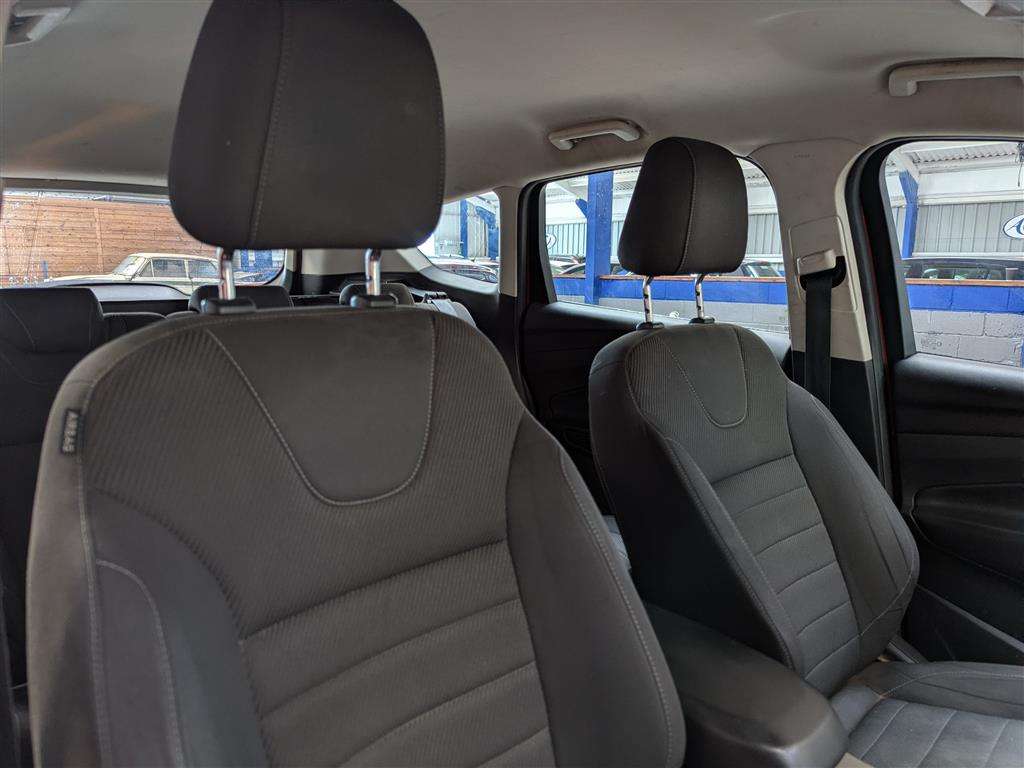 <p>2016 FORD KUGA ZETEC TDCI</p>
