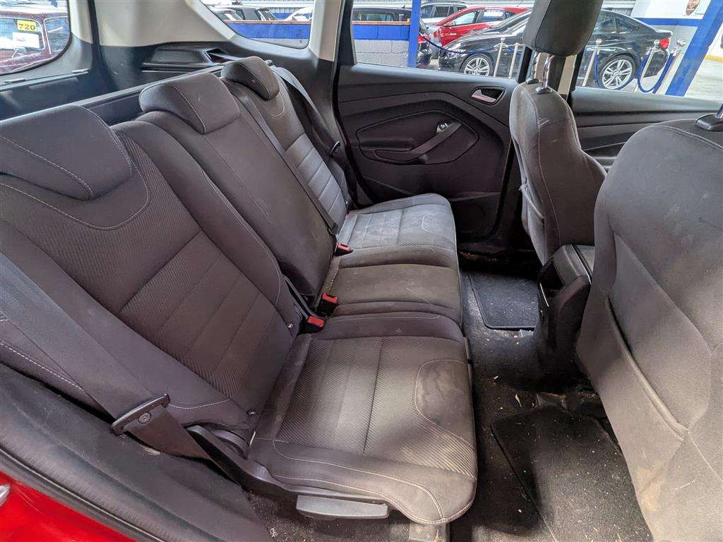 <p>2016 FORD KUGA ZETEC TDCI</p>