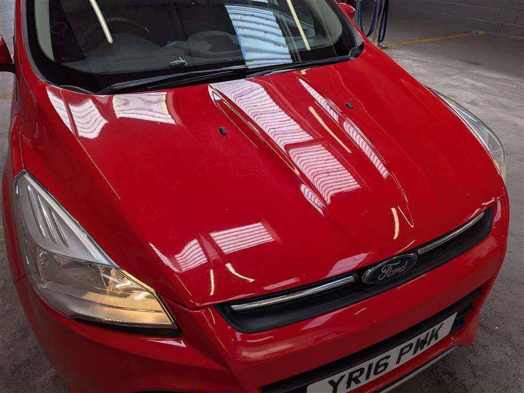 <p>2016 FORD KUGA ZETEC TDCI</p>