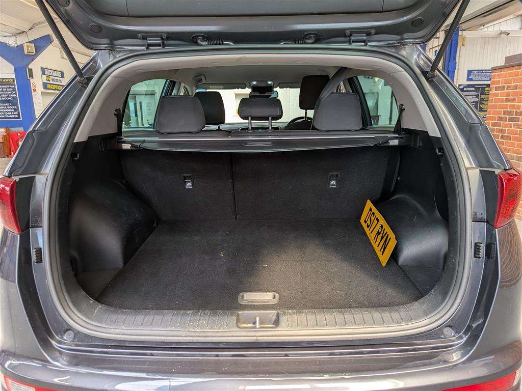 <p>2017 KIA SPORTAGE KX-2 CRDI</p>