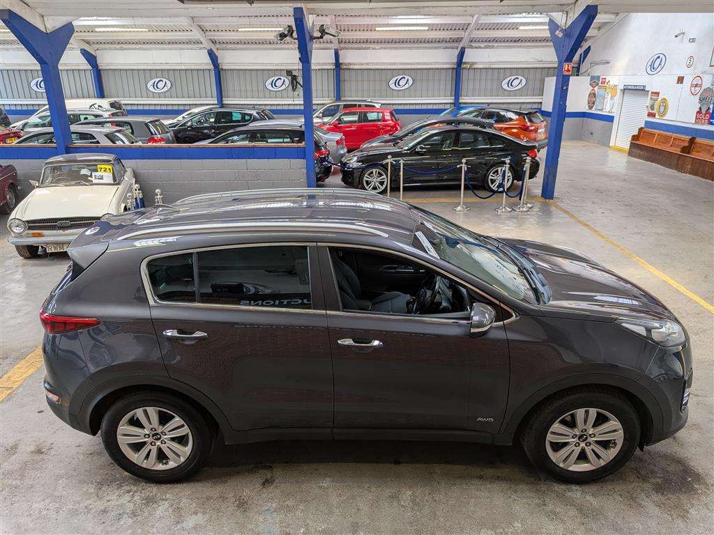 <p>2017 KIA SPORTAGE KX-2 CRDI</p>