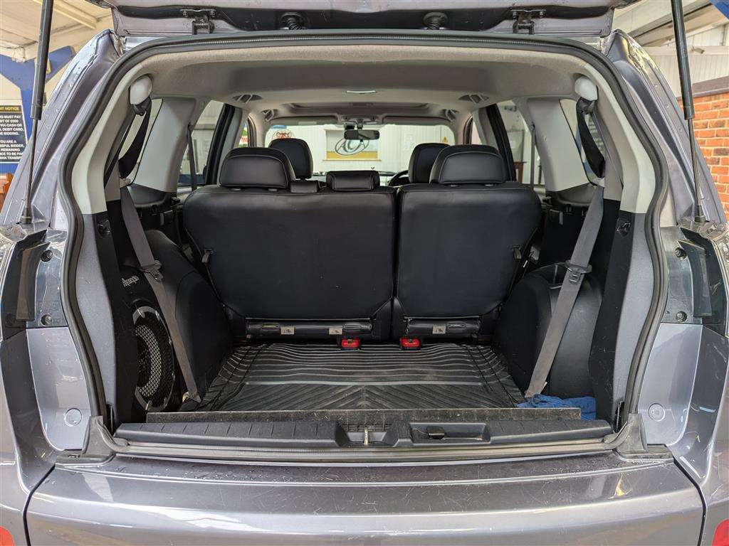 <p>2011 MITSUBISHI OUTLANDER GX 4 DI-D</p>