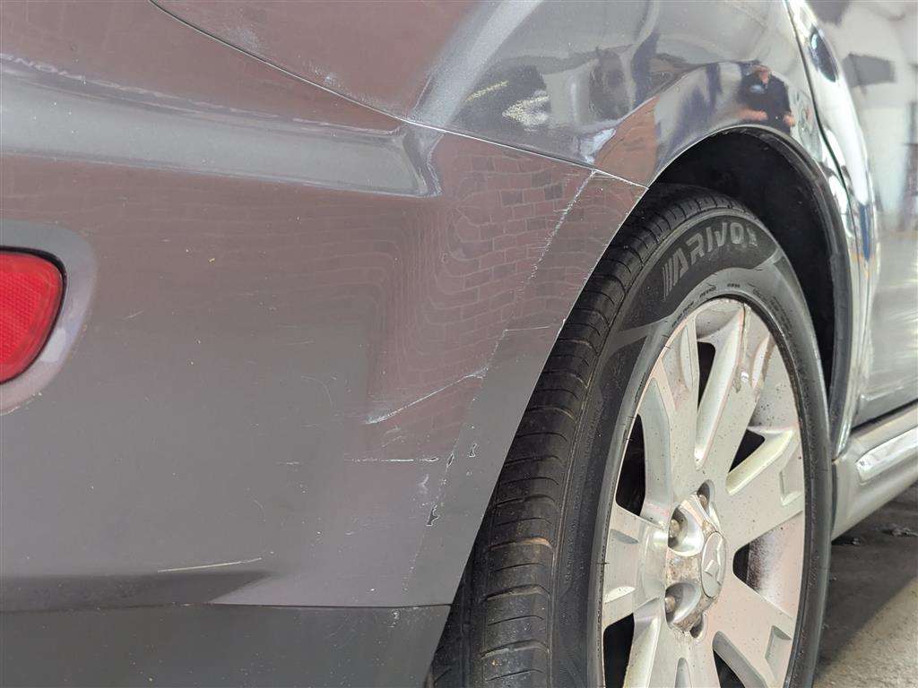 <p>2011 MITSUBISHI OUTLANDER GX 4 DI-D</p>