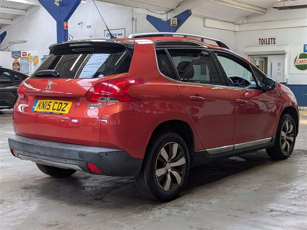 <p>2015 PEUGEOT 2008 ALLURE E-HDI</p>