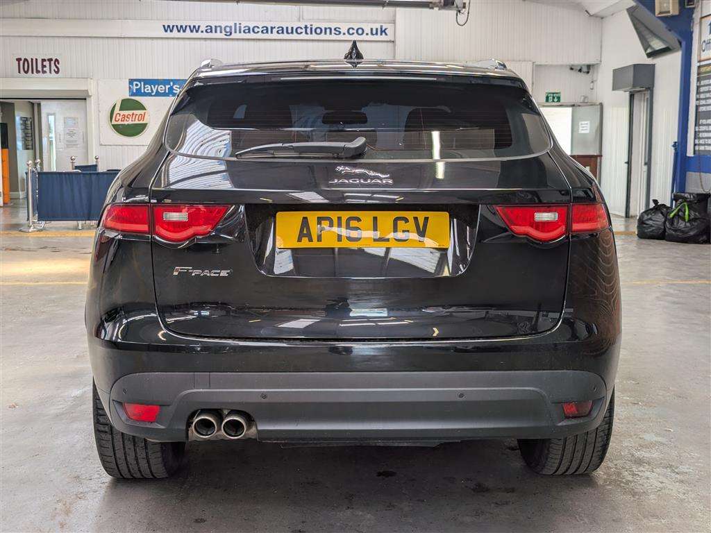 <p>2016 JAGUAR F-PACE R-SPORT AWD D AUTO</p>
