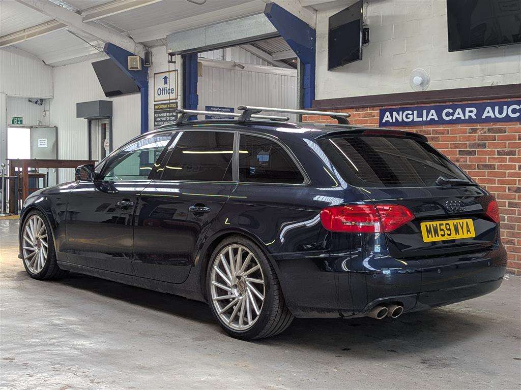 <p>2010 AUDI A4 AVANT SE TDI</p>