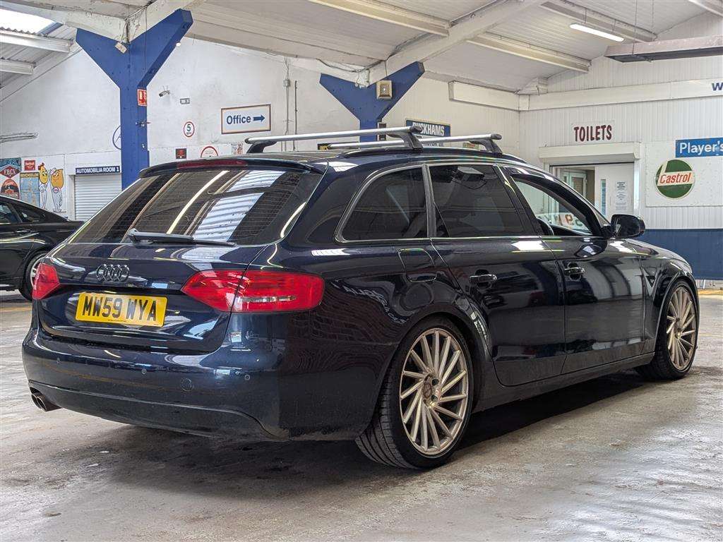 <p>2010 AUDI A4 AVANT SE TDI</p>