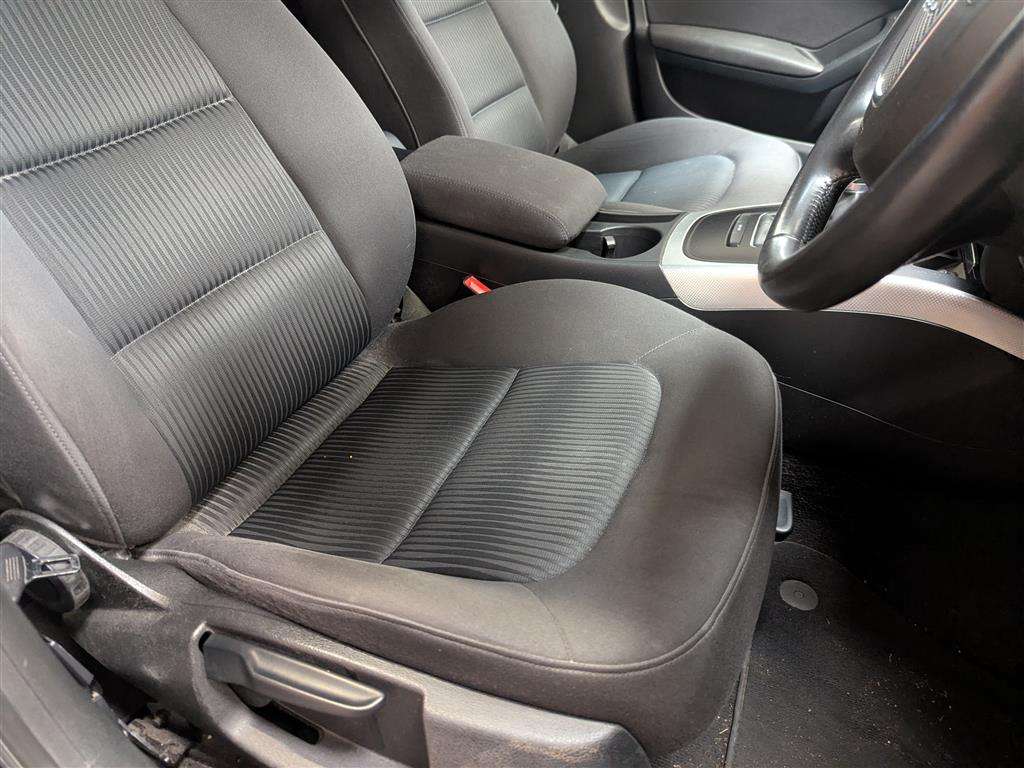 <p>2010 AUDI A4 AVANT SE TDI</p>