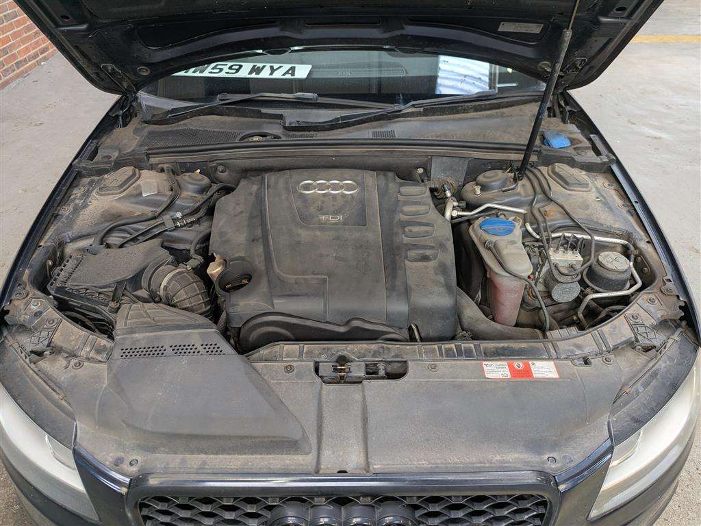 <p>2010 AUDI A4 AVANT SE TDI</p>