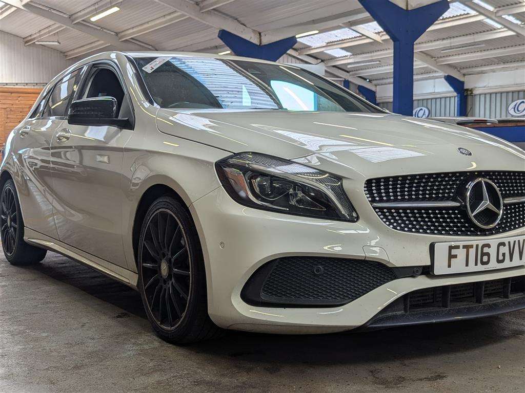 <p>2016 MERCEDES-BENZ A 200 D AMG LINE PREMIUM</p>