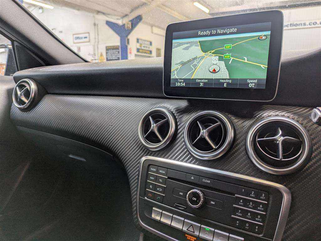 <p>2016 MERCEDES-BENZ A 200 D AMG LINE PREMIUM</p>